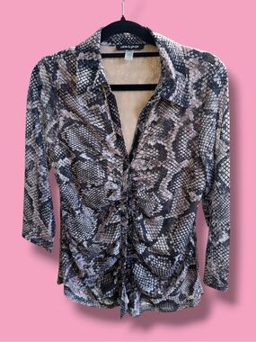 Cable & Gauge Snake-Print Ruched Button-Front Shirt in Gray and Black